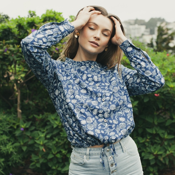 Ocean Breeze Genevieve Blouse - Picture 3 of 4